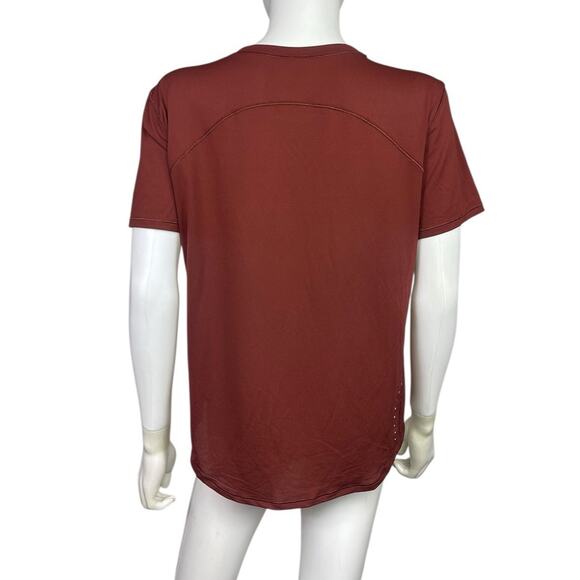 Lululemon Women's 10 Maroon Relaxed Lightweight Running Short-Sleeve Shirt EUC - Picture 2 of 3